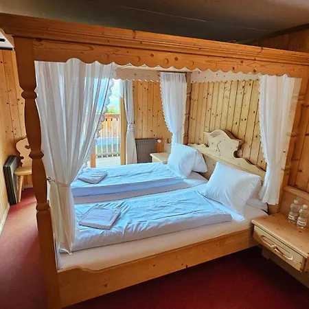 Inn Berggasthaus-strassberg *