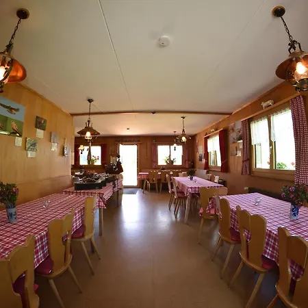 Inn Berggasthaus-strassberg *