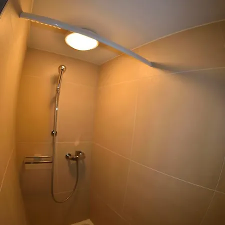 여관 Berggasthaus-strassberg *