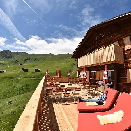 여관 Berggasthaus-strassberg *