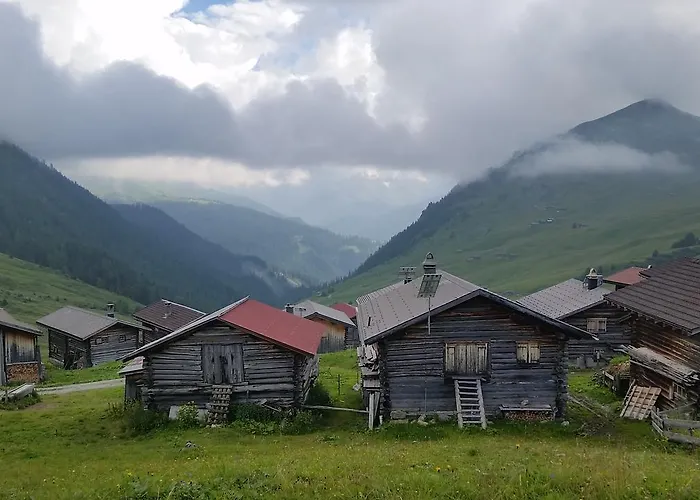 Fogadó Berggasthaus-strassberg *